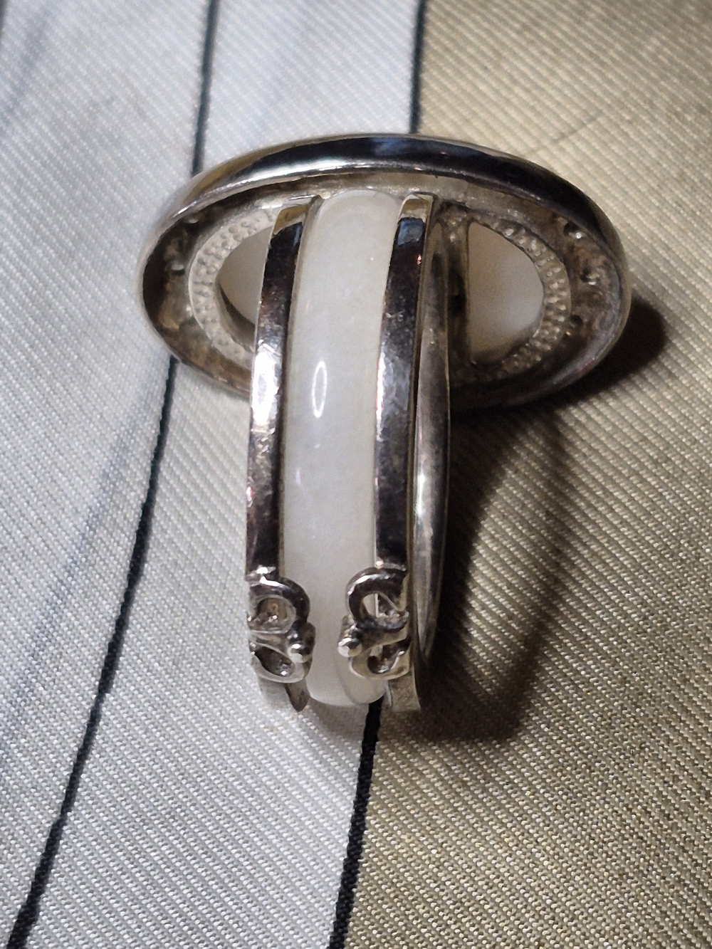 Sterling Silver Moonstone Oval Ring - White Moonstone - Picture 7 of 10